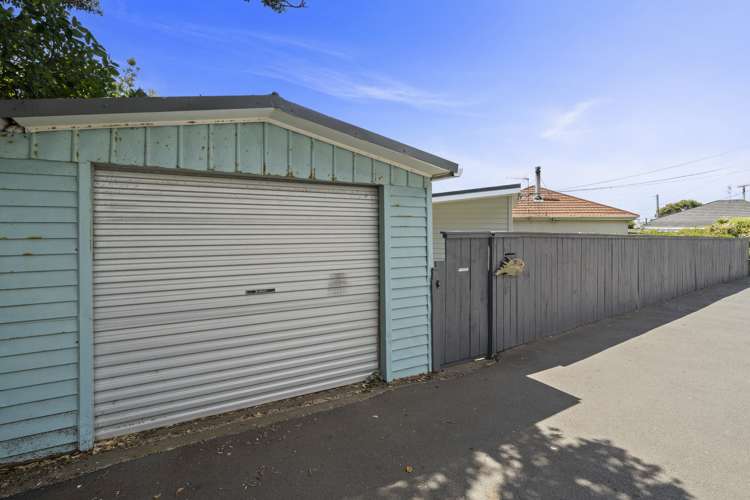 203 Sutherland Road Lyall Bay_16