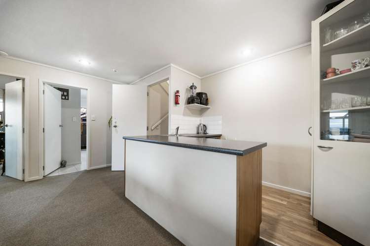 12 George Laurenson Lane Mount Roskill_19