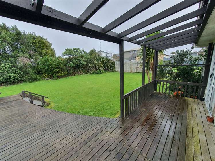 17 Bodi Place Te Atatu South_13