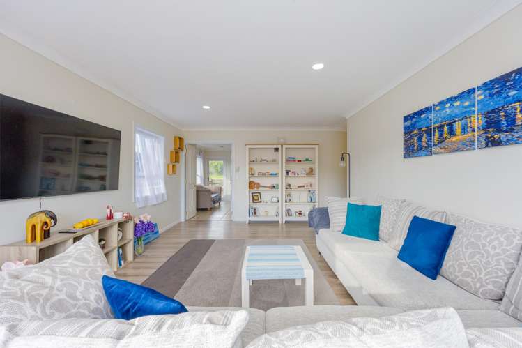 8 Greenway Rise Gulf Harbour_19