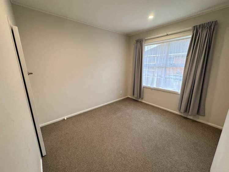 2/214 Main Highway Ellerslie_8