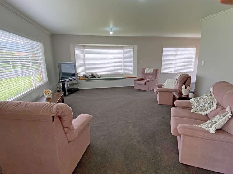 56 Highfields Drive Katikati_2