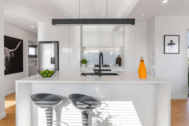 23 McBreen Avenue Northcote_3