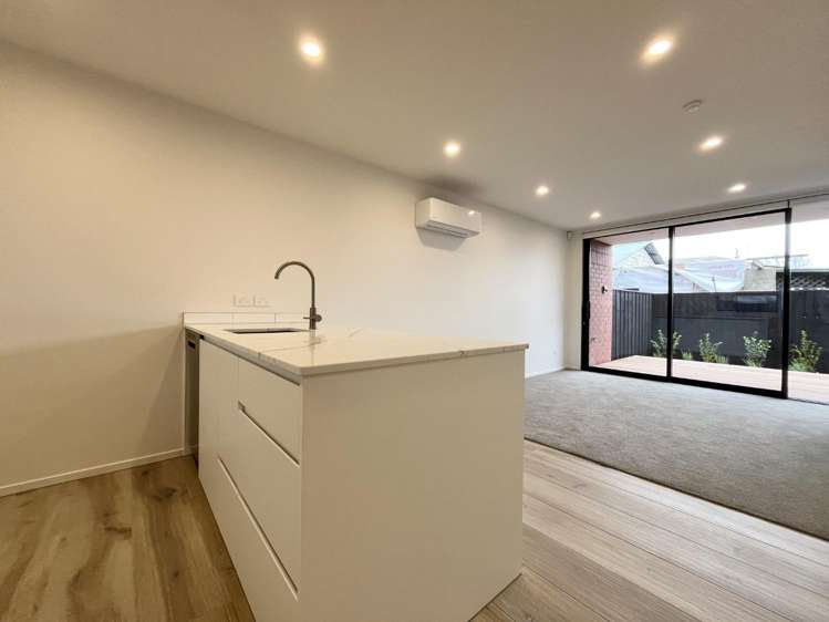 3/28 Harker Street 10222_3