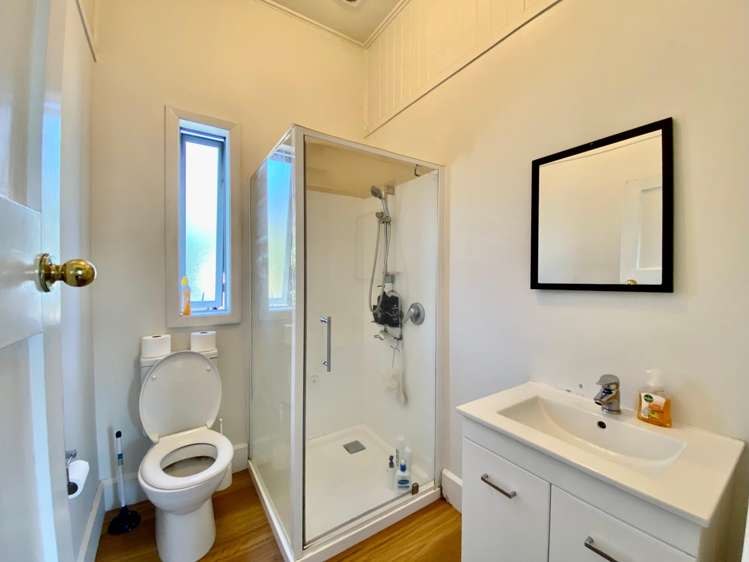  79 Mackworth Street Woolston_8