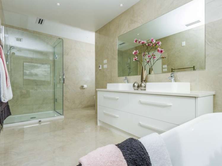 8 Bounty Road Long Bay_12