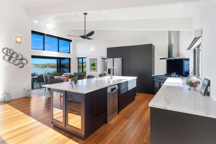 10 Waterfront Drive Mangonui_8