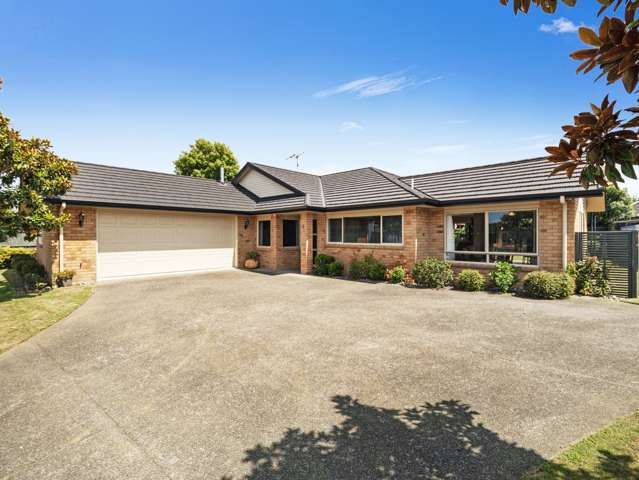 Spacious Brick Beauty in Sought-After Huntington