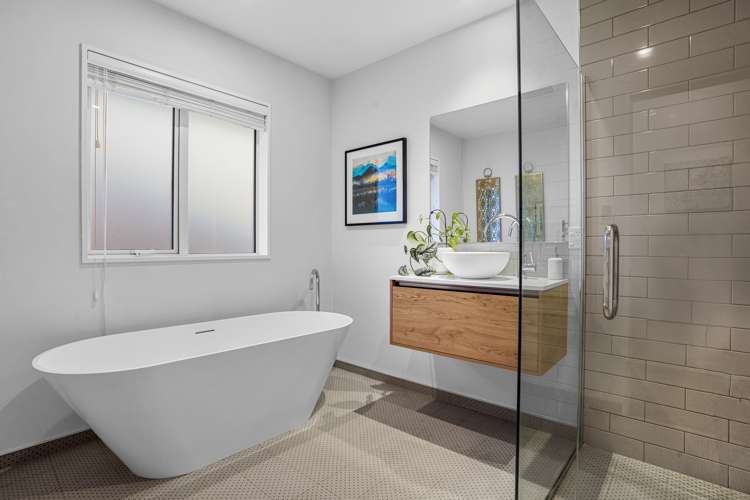 54 Luxembourg Crescent Halswell_21