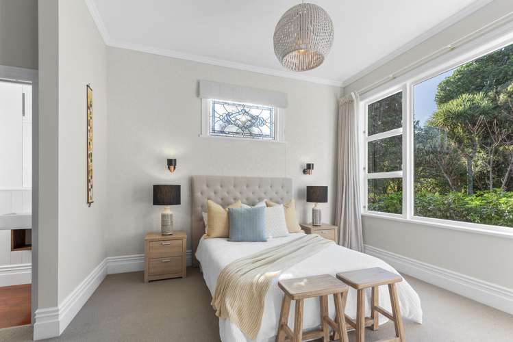 100 Oxford Road Okato_11