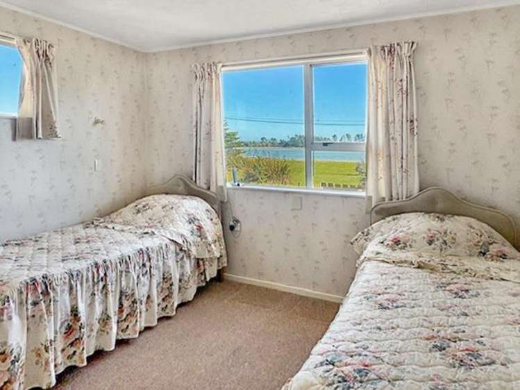 34 Linklater Avenue Foxton Beach_9