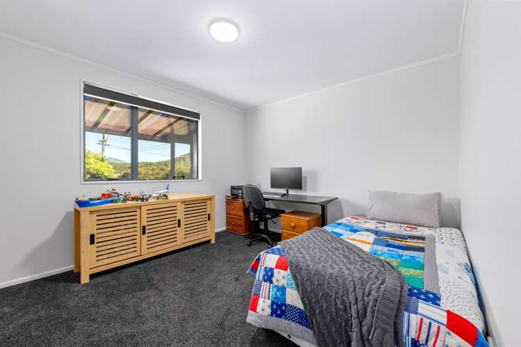 17 Boons Valley Road Waikawa_14