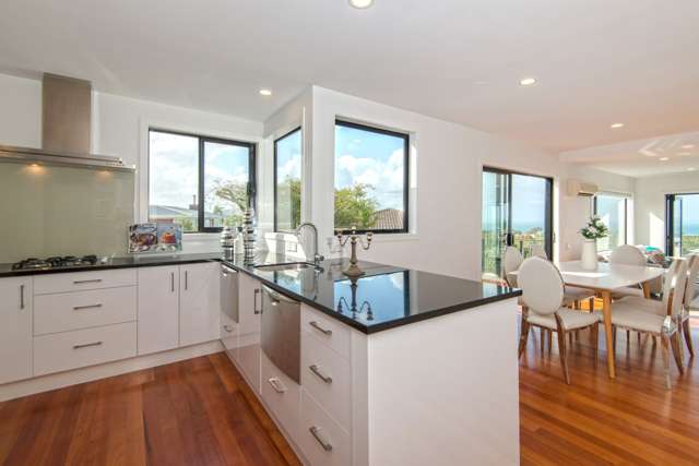 2/14 Eastcliffe Road Castor Bay_2