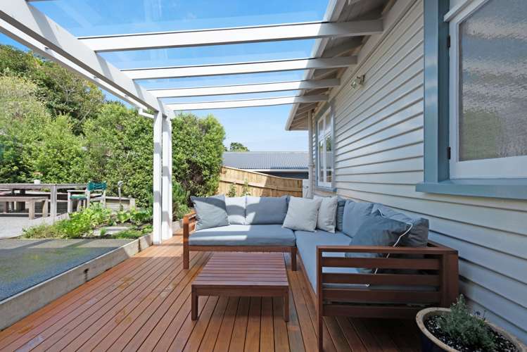 11 Firth Terrace Karori_18