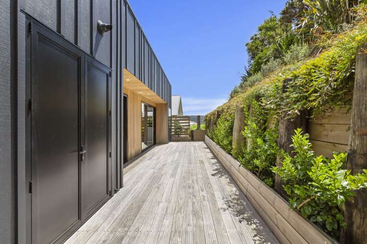 14 Seabreeze Way Raglan_14
