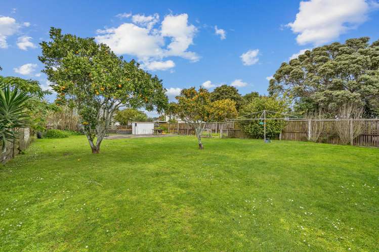 8 Manaia View Road One Tree Point_15