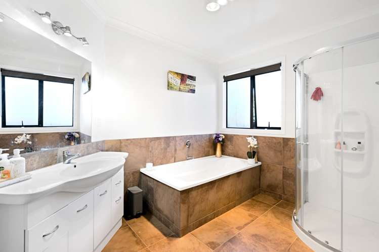 3 Sarah Court Rototuna North_14