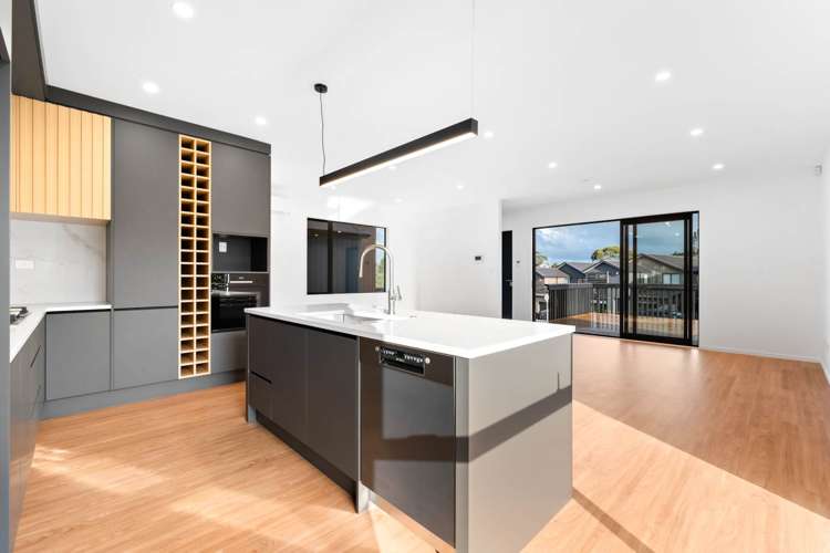 10 Aquamarine Avenue Wainui_9