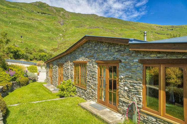 1/267 Studholme Road Wanaka_8