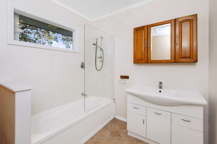 26 Sutton Crescent Papakura_5