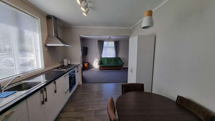 26 Seaward Road_5