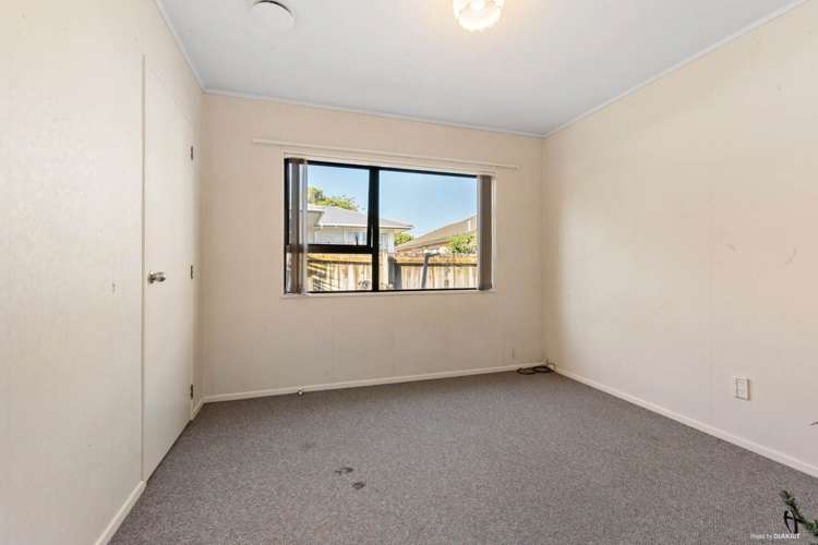 24a South Street Pahurehure_14