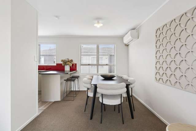 11/57 Point Chevalier Road Point Chevalier_3