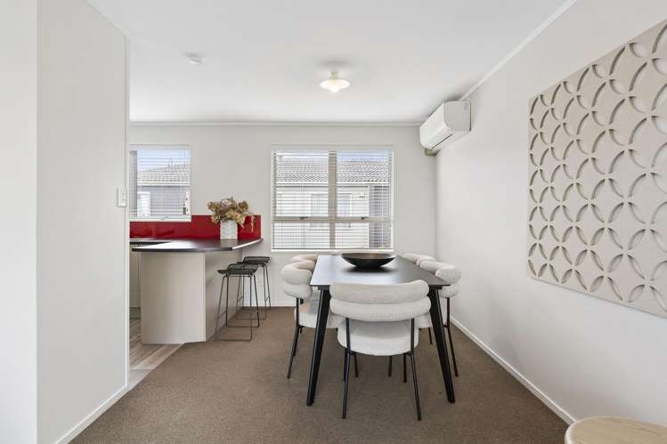 11/57 Point Chevalier Road Point Chevalier_3