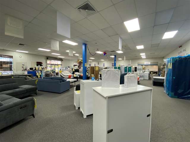 Unit 2 at 60 Clarence Street Hamilton Central_4