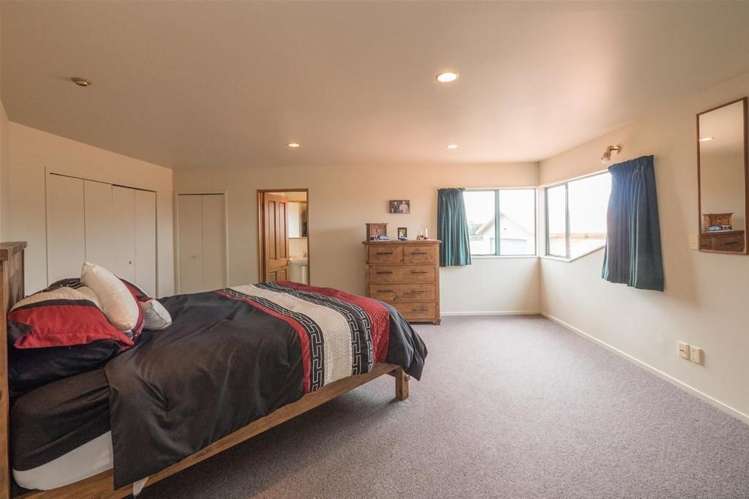 173 South Road Hawera_15