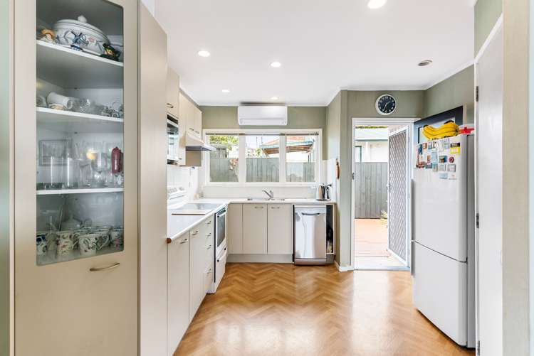 2/14b Penney Avenue Mount Roskill_6