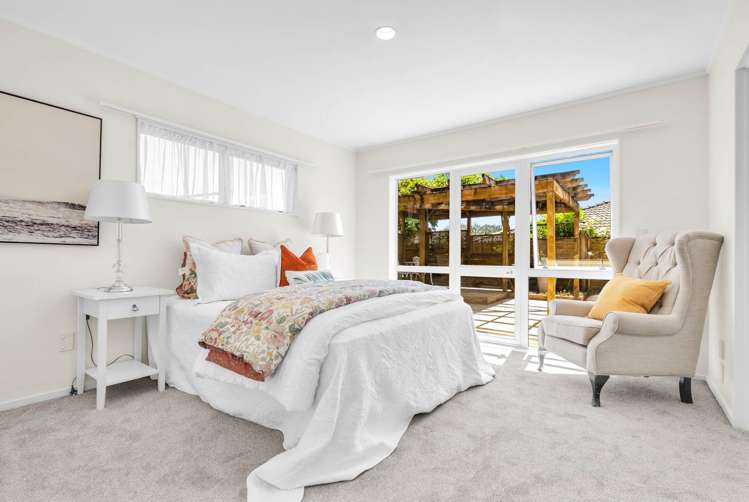 8 Lushington Place Huntington Park_11