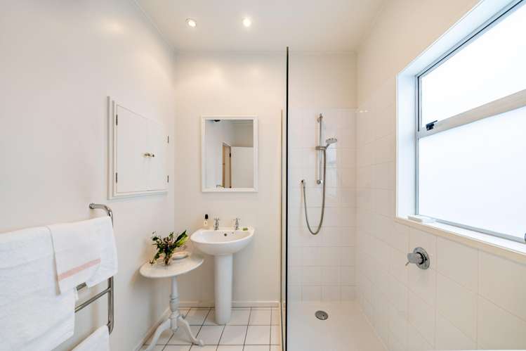 4/23 Box Hill Khandallah_10