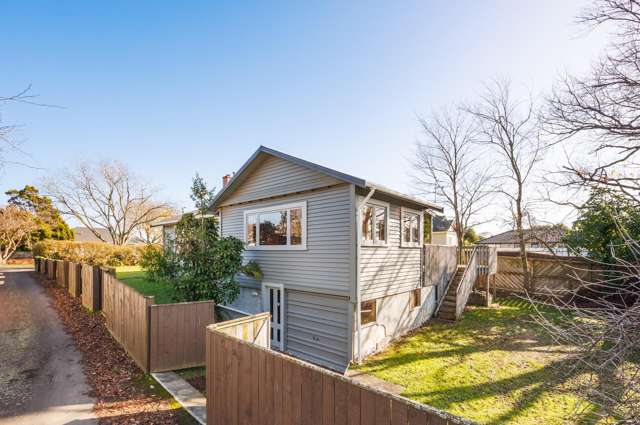 Big Bungalow & Potential Plus