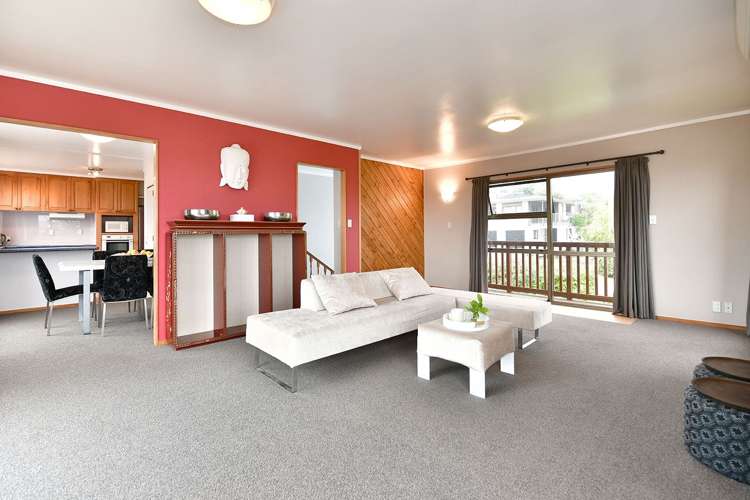 3 Higham Ferrers Place Red Beach_10