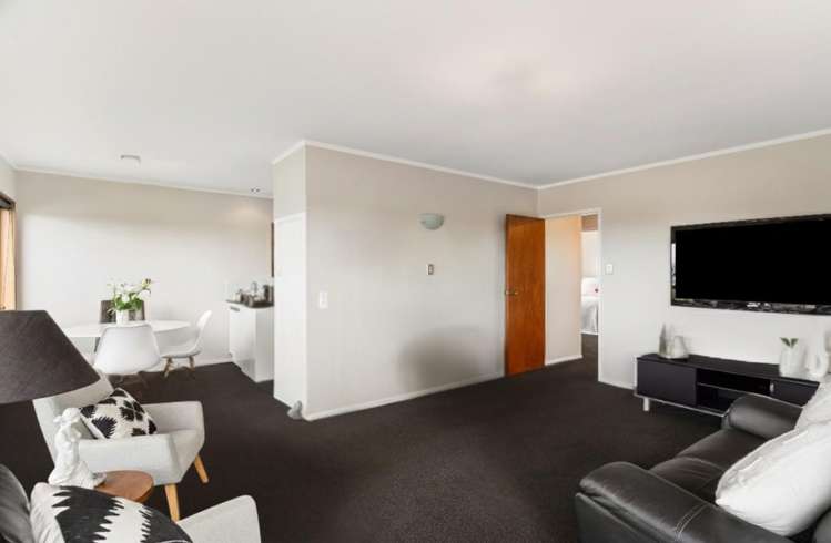 2/22 Martin Crescent Northcote Central_6