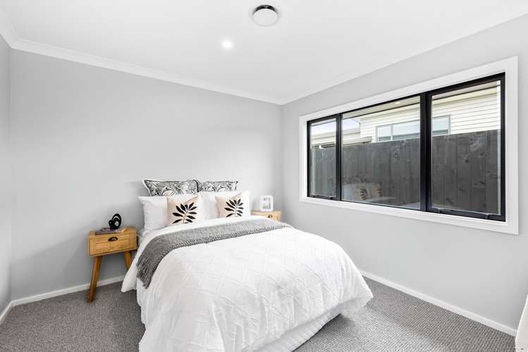 99 The Drive Paraparaumu Beach_13