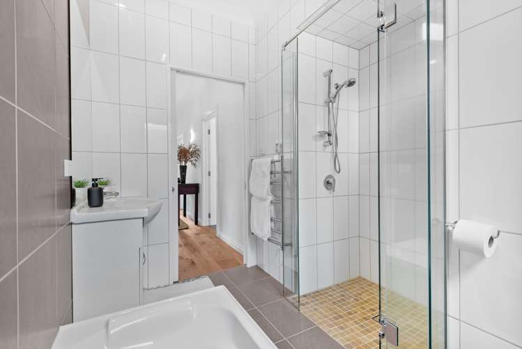 267 Gladstone Road North Wingatui_25
