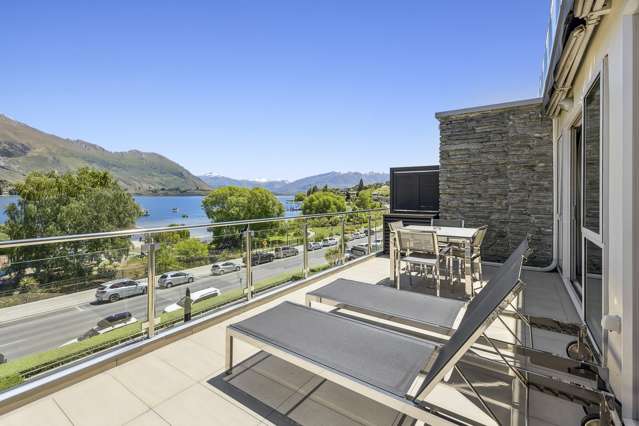 Unit 304, Lakeside Apartments, 5 Lakeside Road Wanaka_1