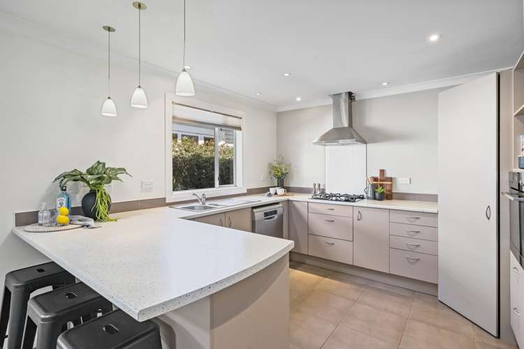 16 Bouverie Street Petone_8