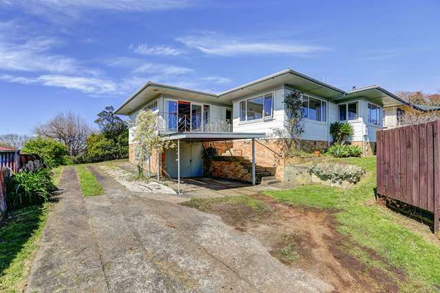 3 Huia Avenue Forest Lake_1