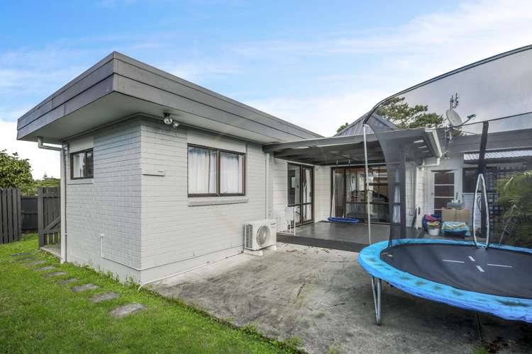 1/1 Peguero Place Totara Heights_9