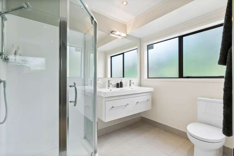 2/73 Long Drive Saint Heliers_18