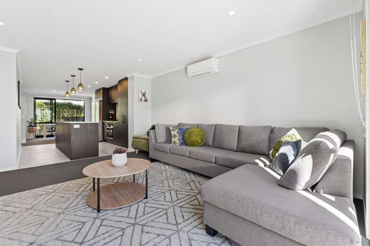21 Seafarer Crescent Stanmore Bay_5