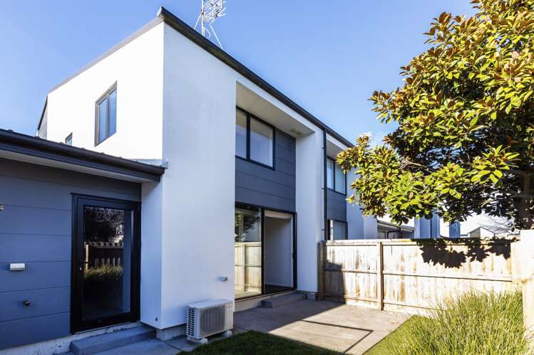 7 Verlamio Lane Edgeware_18
