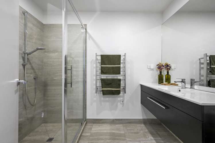 8C Ferry Road Days Bay_9