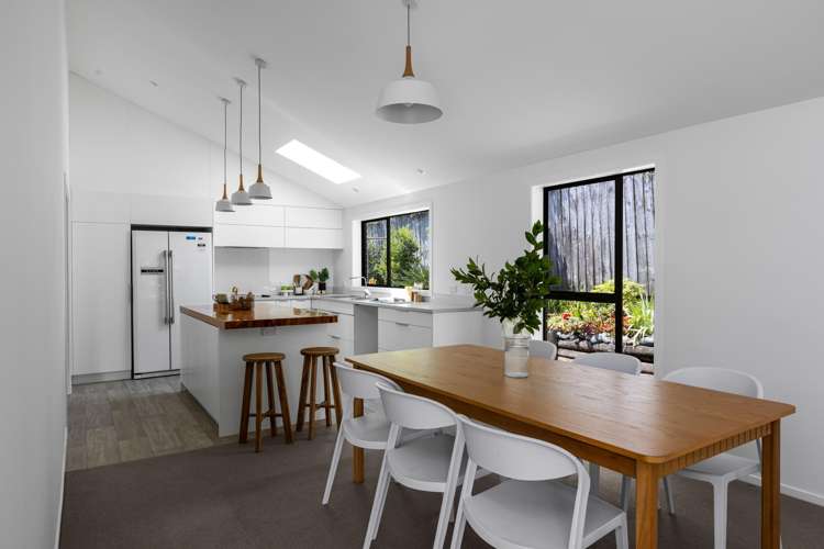 230a Beach Road Campbells Bay_12