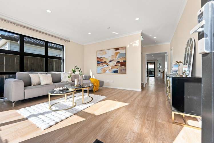 3 Golden Avenue_1