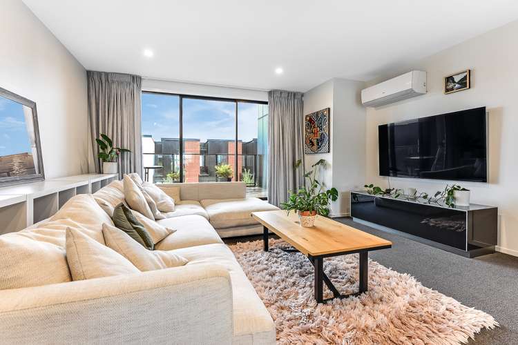 209/182 London Street Hamilton Central_8