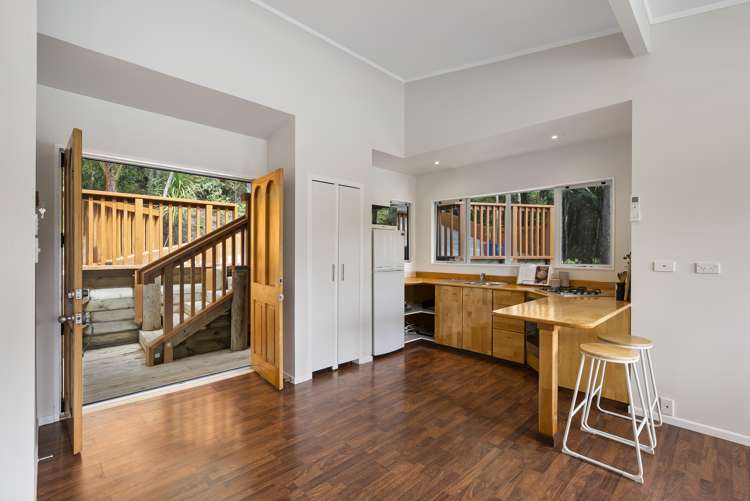 19 Te Aute Ridge Road Waitakere_12